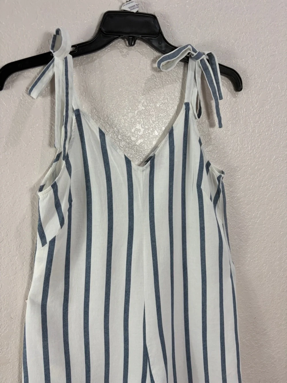 VINCE CAMUTO,size S,Sleeveless Striped Tie-Shoulder Jumpsuit - Blue & White - Picture 3 of 16